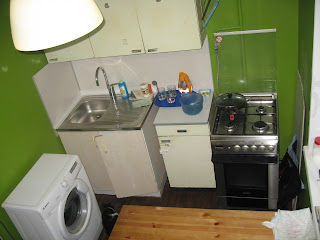 Капитально-косметический ремонт шестиметровой кухни - от голубого к зеленому. - Ремонт своими руками
